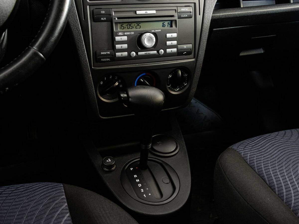 Ford Fusion с пробегом — 2008 год. Фото: #8