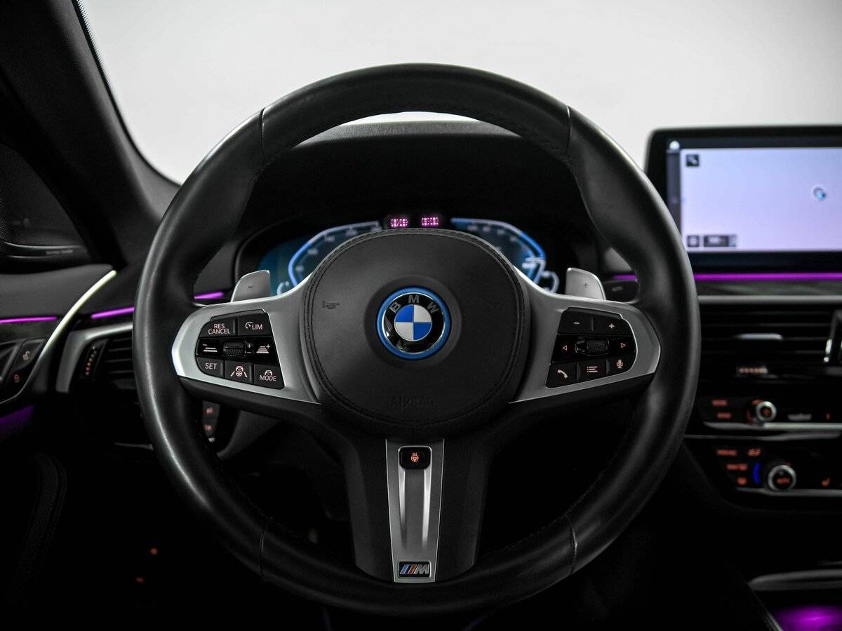 BMW 5 серии с пробегом — 2022 год. Фото: #9