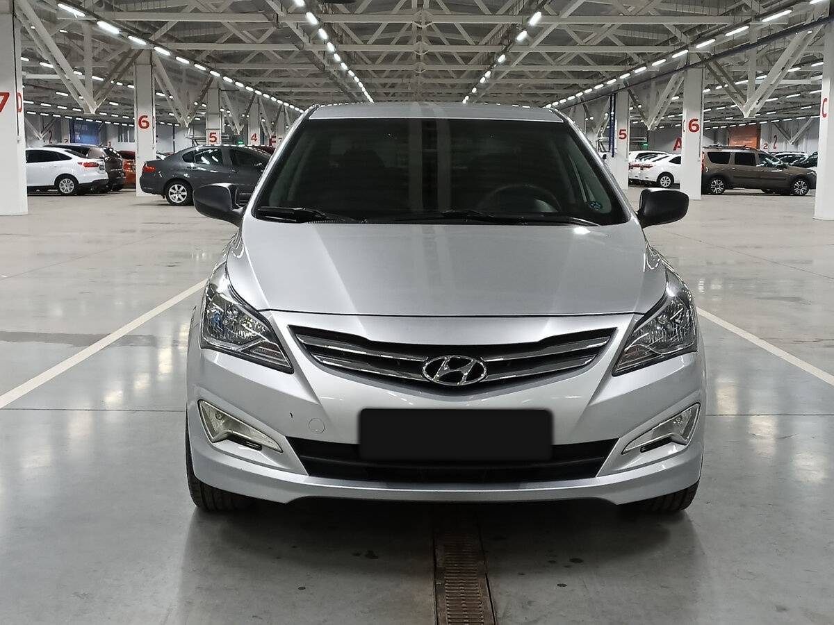 Hyundai Solaris с пробегом — 2016 год. Фото: #1