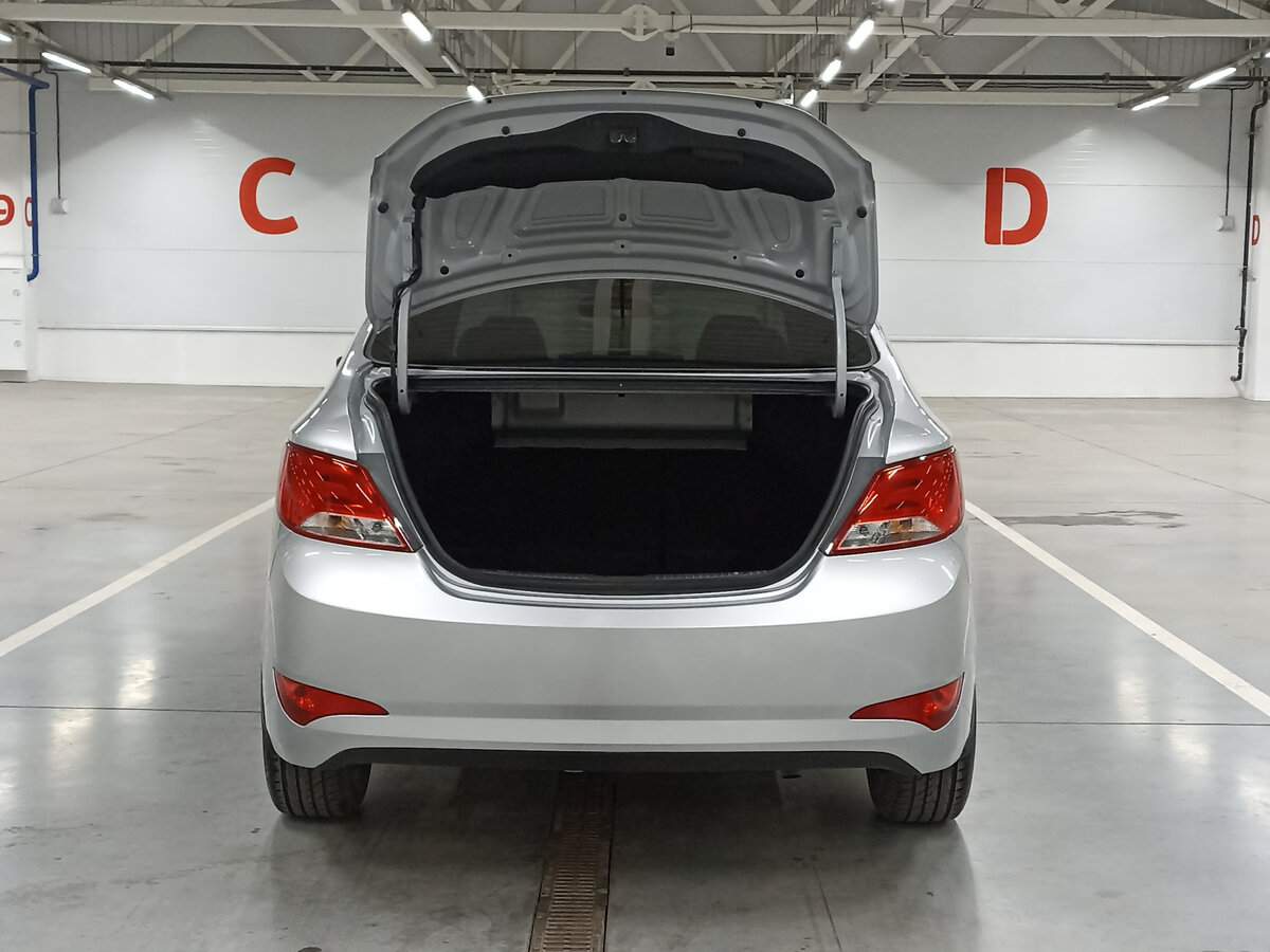 Hyundai Solaris с пробегом — 2016 год. Фото: #9