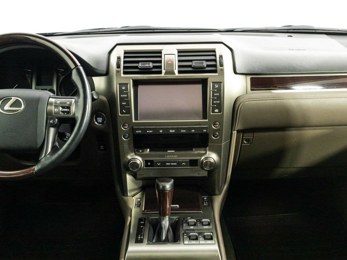 Lexus GX с пробегом — 2014 год. Фото: #13