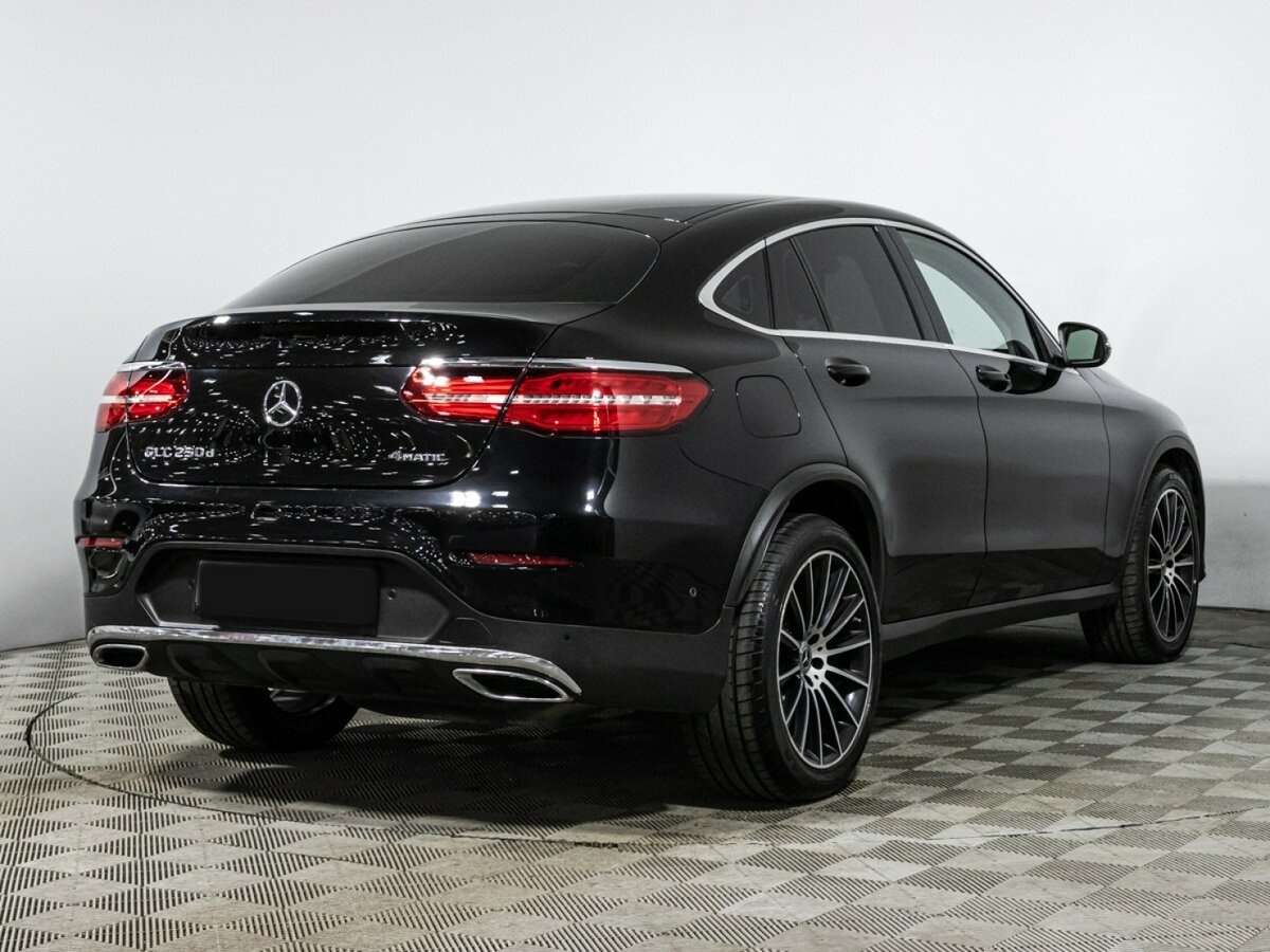 Mercedes-Benz GLC Coupe с пробегом — 2018 год. Фото: #4