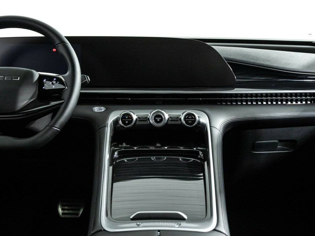 EXEED RX с пробегом — 2023 год. Фото: #13