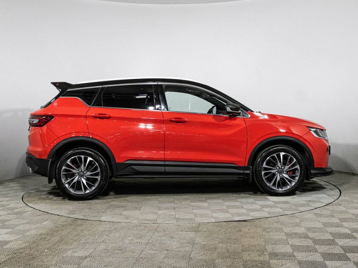 Geely Coolray с пробегом — 2021 год. Фото: #3