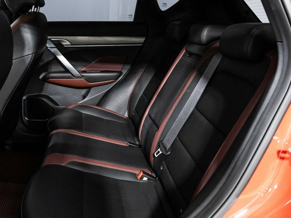 Geely Coolray с пробегом — 2021 год. Фото: #9