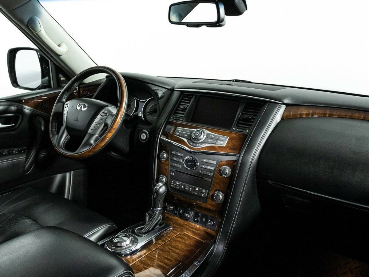 Infiniti QX80 с пробегом — 2017 год. Фото: #6