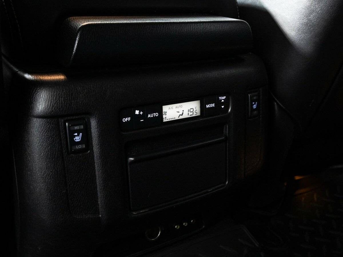 Infiniti QX80 с пробегом — 2017 год. Фото: #17