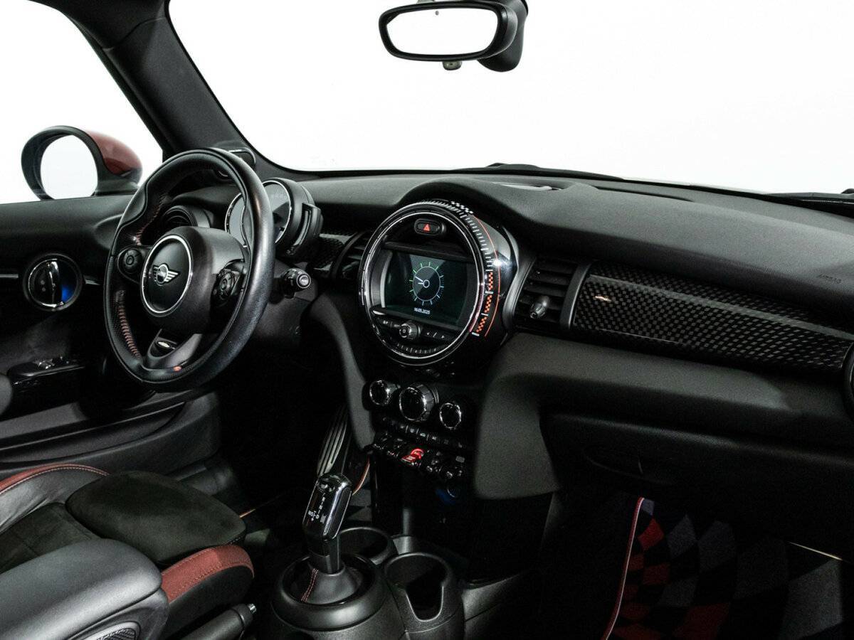 Mini Hatch с пробегом — 2018 год. Фото: #8