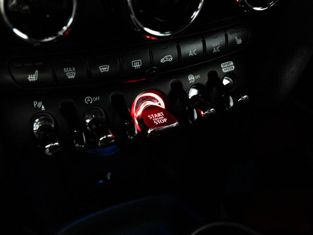 Mini Hatch с пробегом — 2018 год. Фото: #19