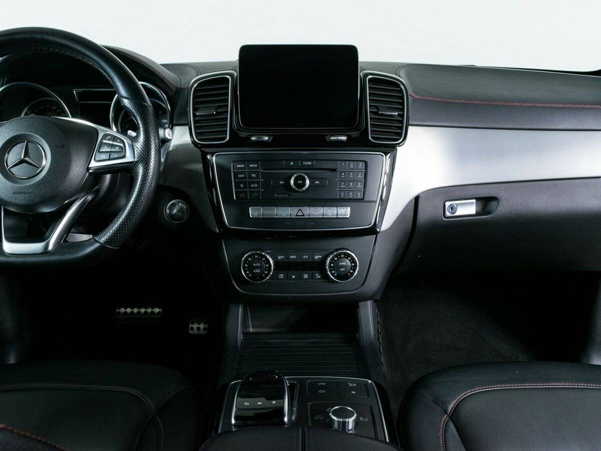 Mercedes-Benz GLE Coupe с пробегом — 2018 год. Фото: #9