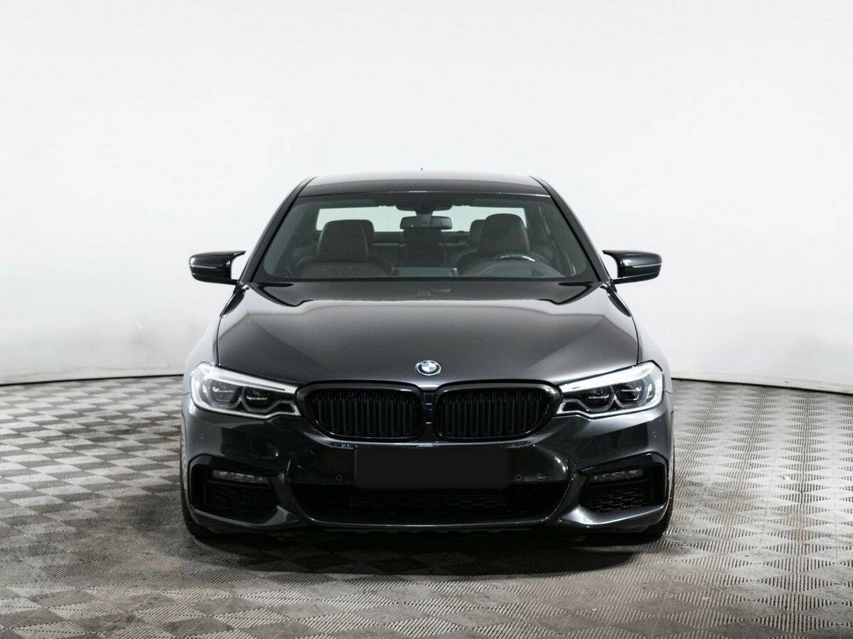 BMW 5 серии с пробегом — 2018 год. Фото: #1