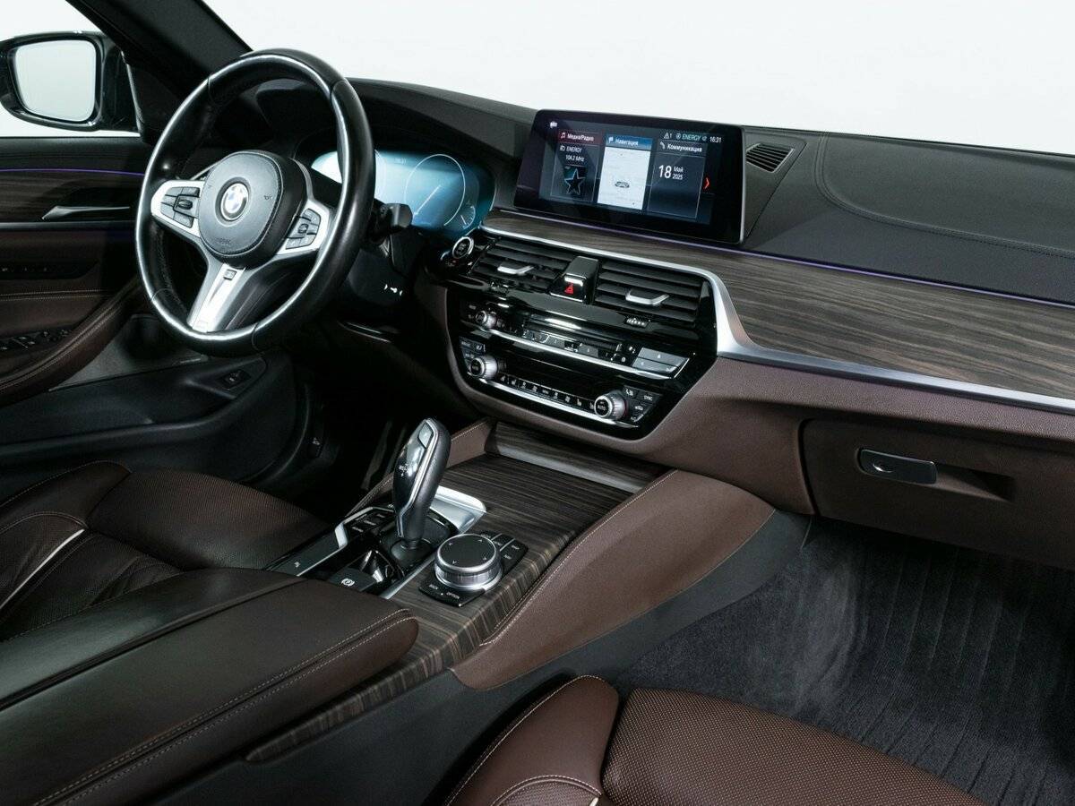 BMW 5 серии с пробегом — 2018 год. Фото: #8