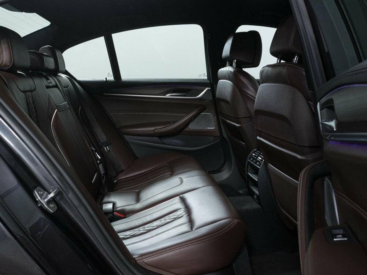 BMW 5 серии с пробегом — 2018 год. Фото: #10