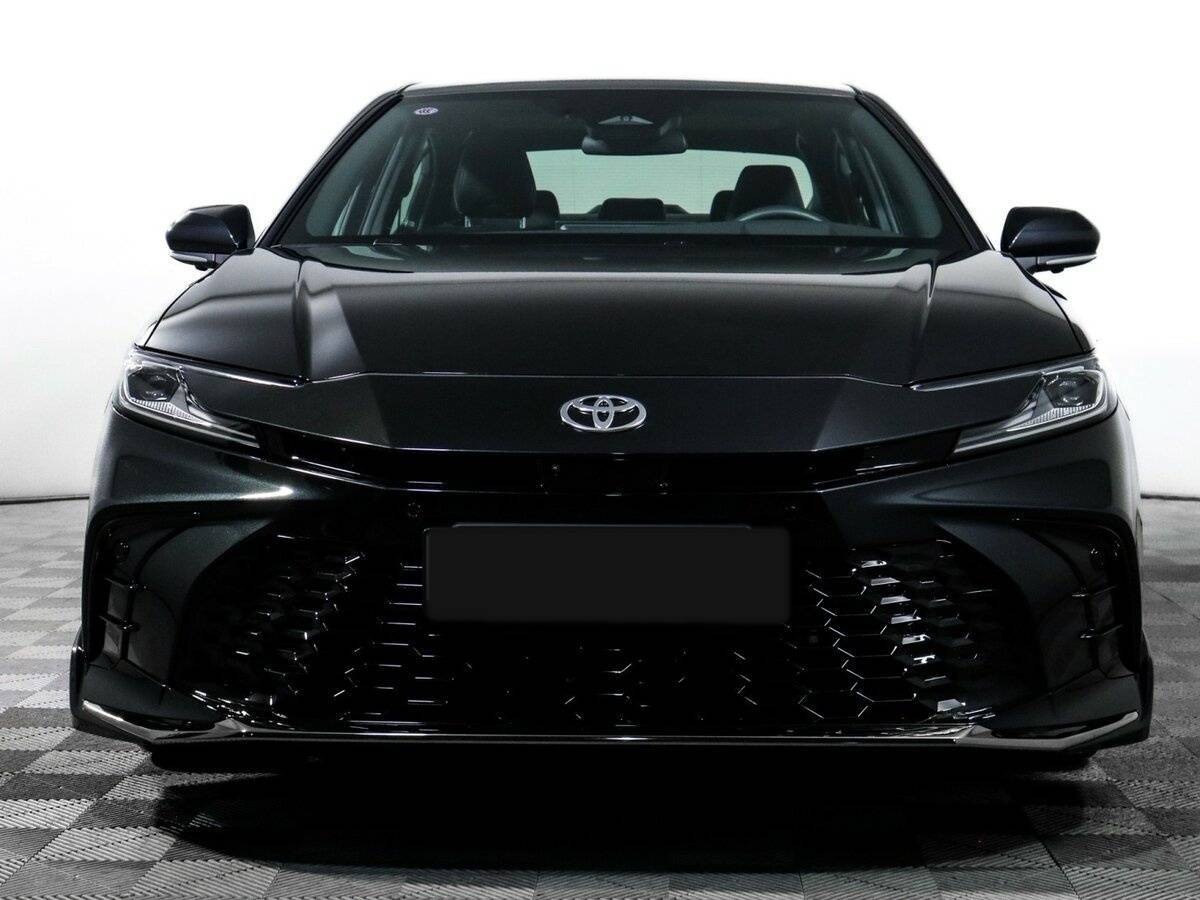 Toyota Camry с пробегом — 2024 год. Фото: #1