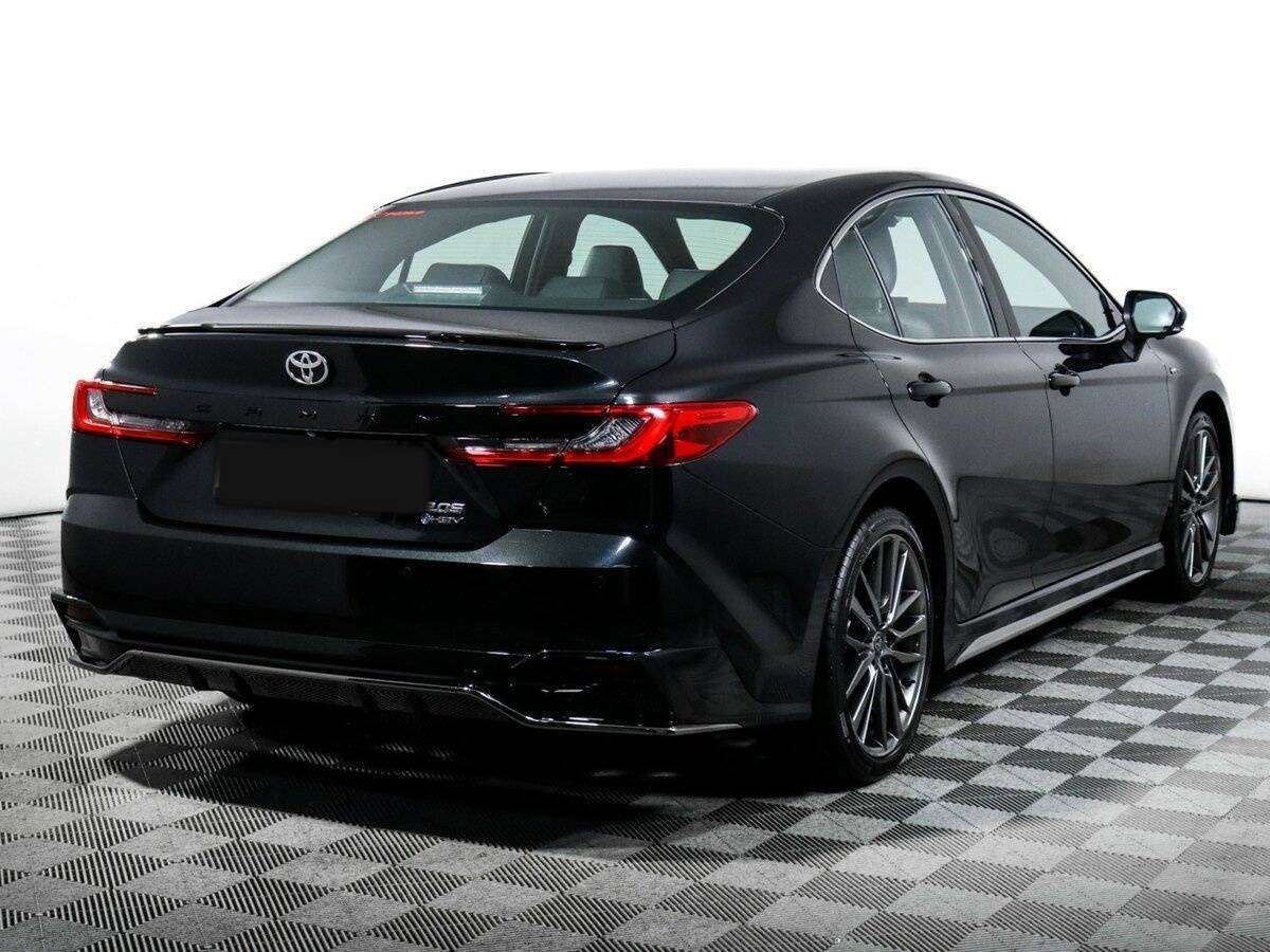 Toyota Camry с пробегом — 2024 год. Фото: #4