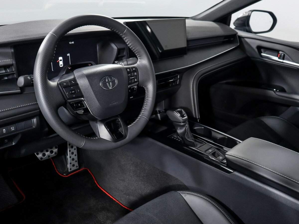 Toyota Camry с пробегом — 2024 год. Фото: #12