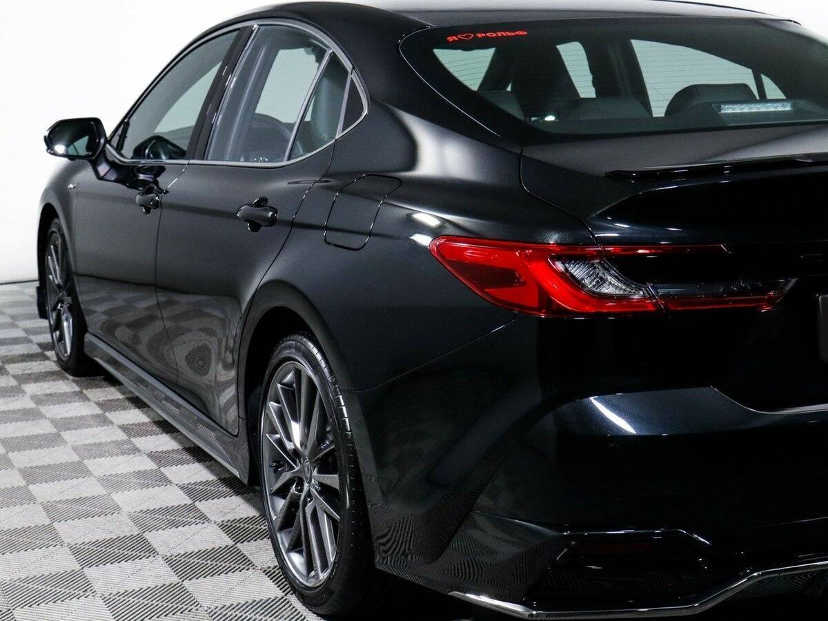 Toyota Camry с пробегом — 2024 год. Фото: #18