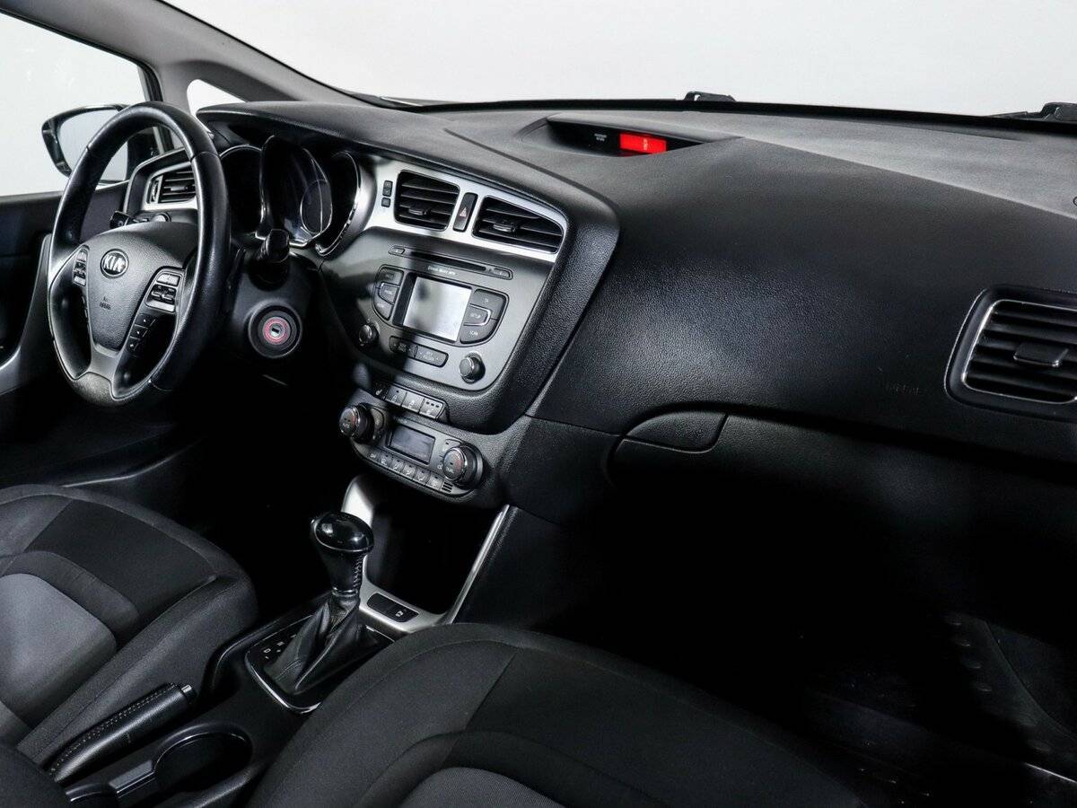 Kia Ceed с пробегом — 2014 год. Фото: #3