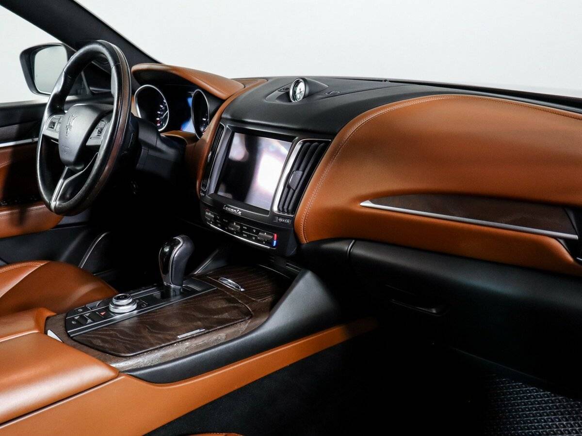 Maserati Levante с пробегом — 2016 год. Фото: #5