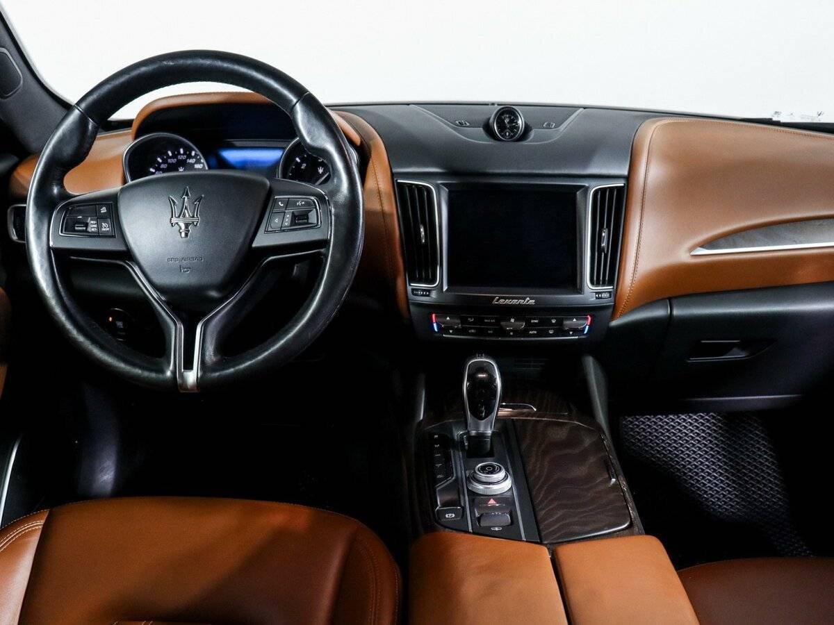 Maserati Levante с пробегом — 2016 год. Фото: #8
