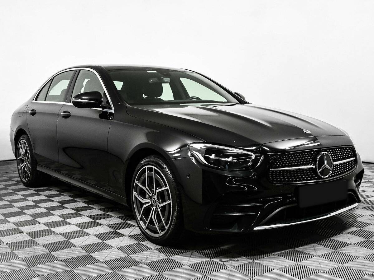 Mercedes-Benz E-Класс с пробегом — 2021 год. Фото: #2