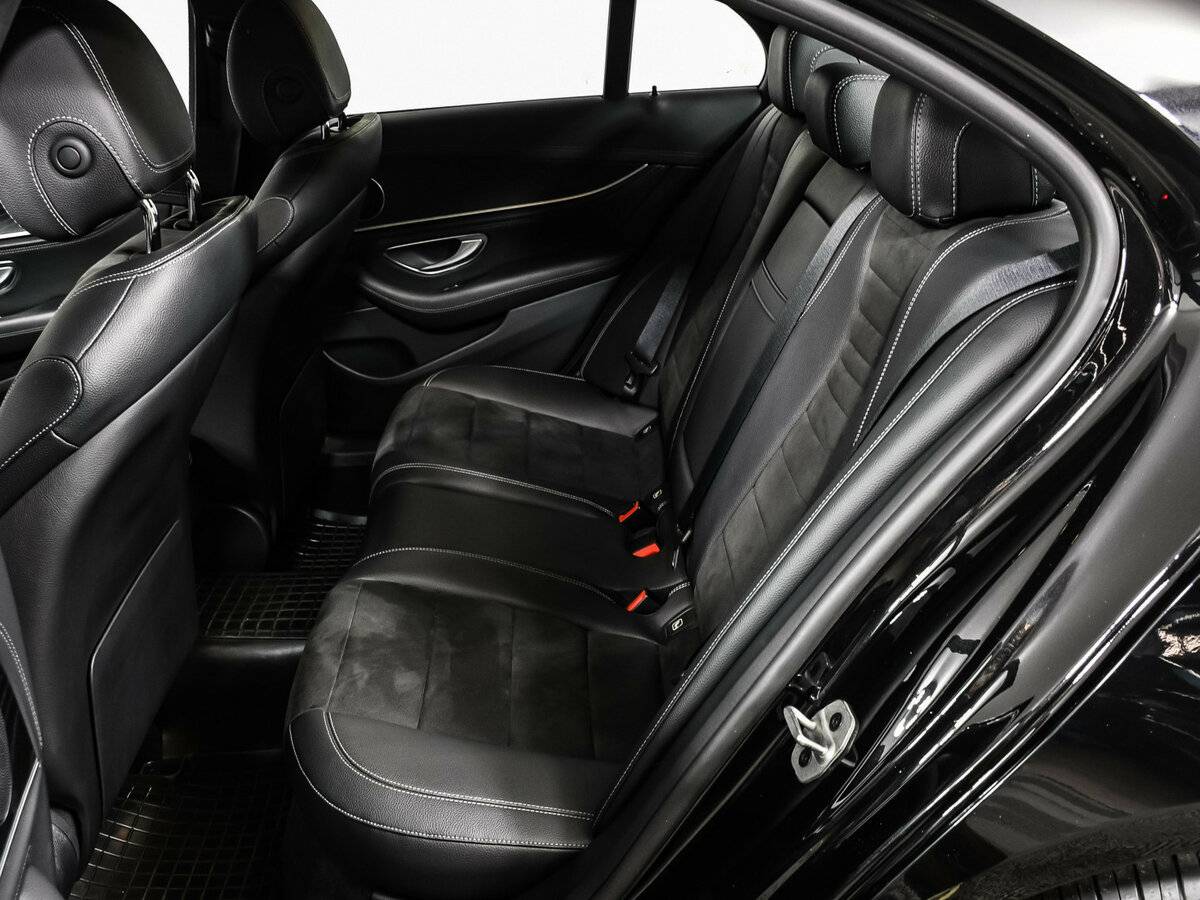 Mercedes-Benz E-Класс с пробегом — 2021 год. Фото: #12