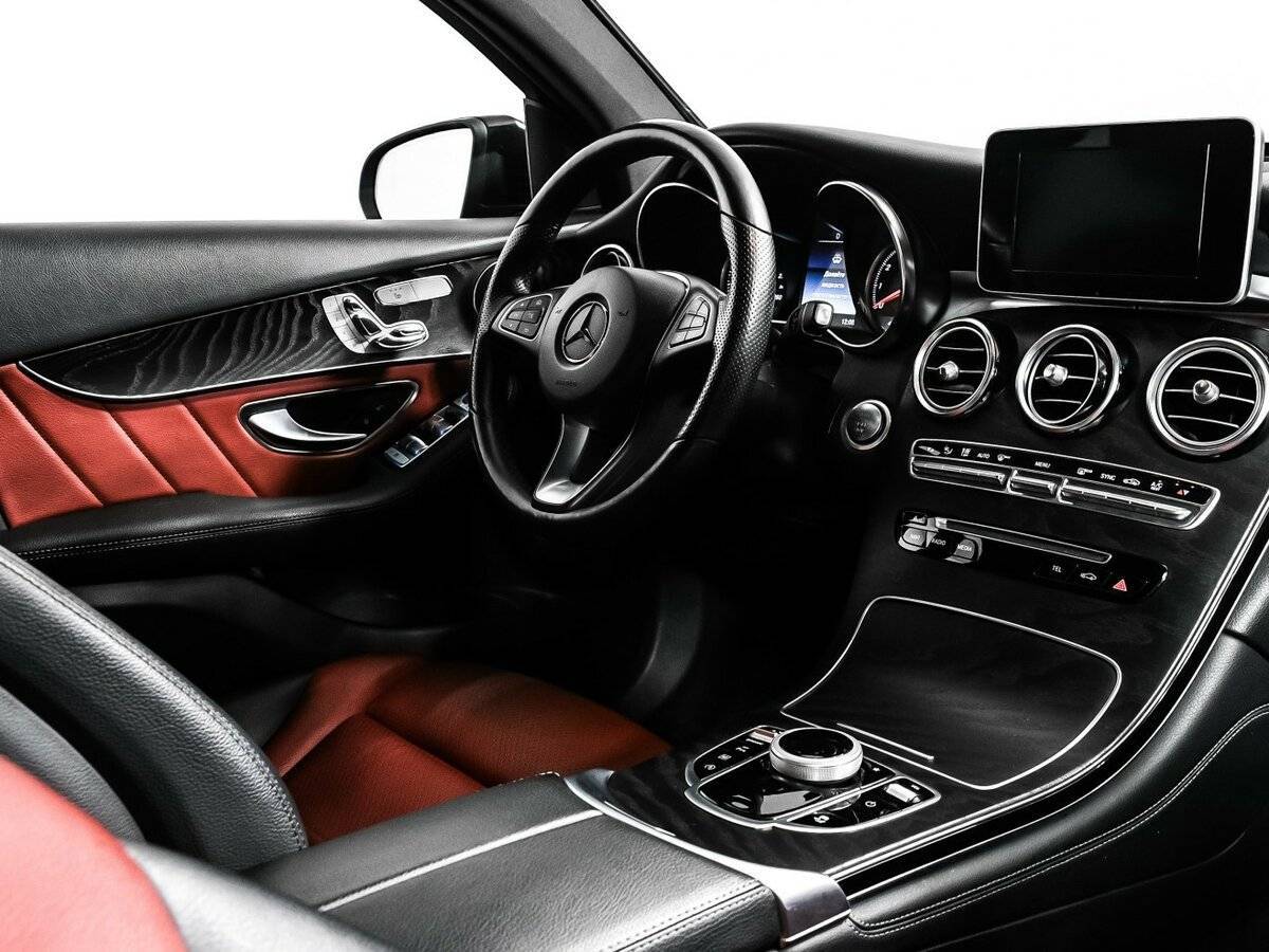 Mercedes-Benz GLC Coupe с пробегом — 2017 год. Фото: #8