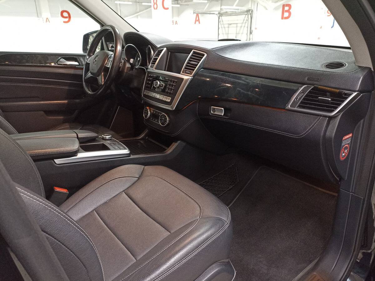 Mercedes-Benz M-Класс с пробегом — 2014 год. Фото: #10