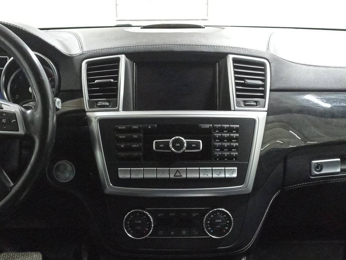 Mercedes-Benz M-Класс с пробегом — 2014 год. Фото: #14