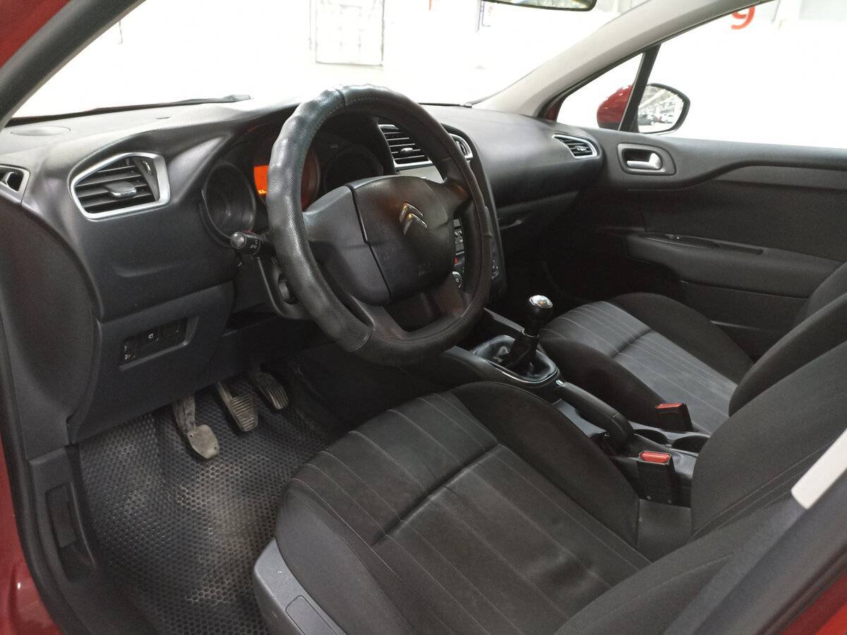 Citroen C4 с пробегом — 2012 год. Фото: #15