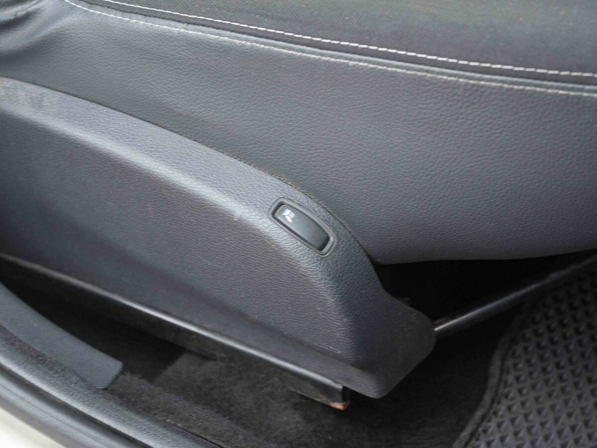 Renault Sandero с пробегом — 2011 год. Фото: #15