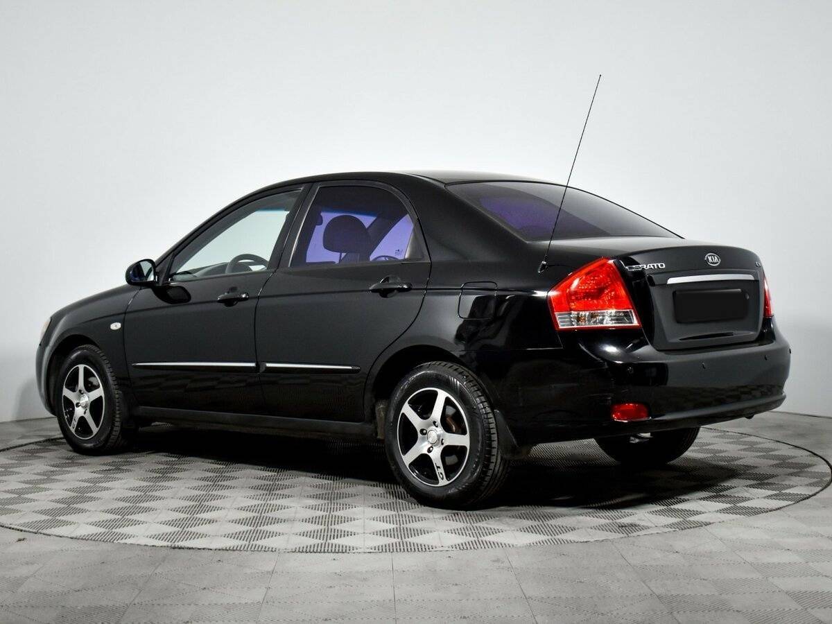 Kia Cerato с пробегом — 2007 год. Фото: #6