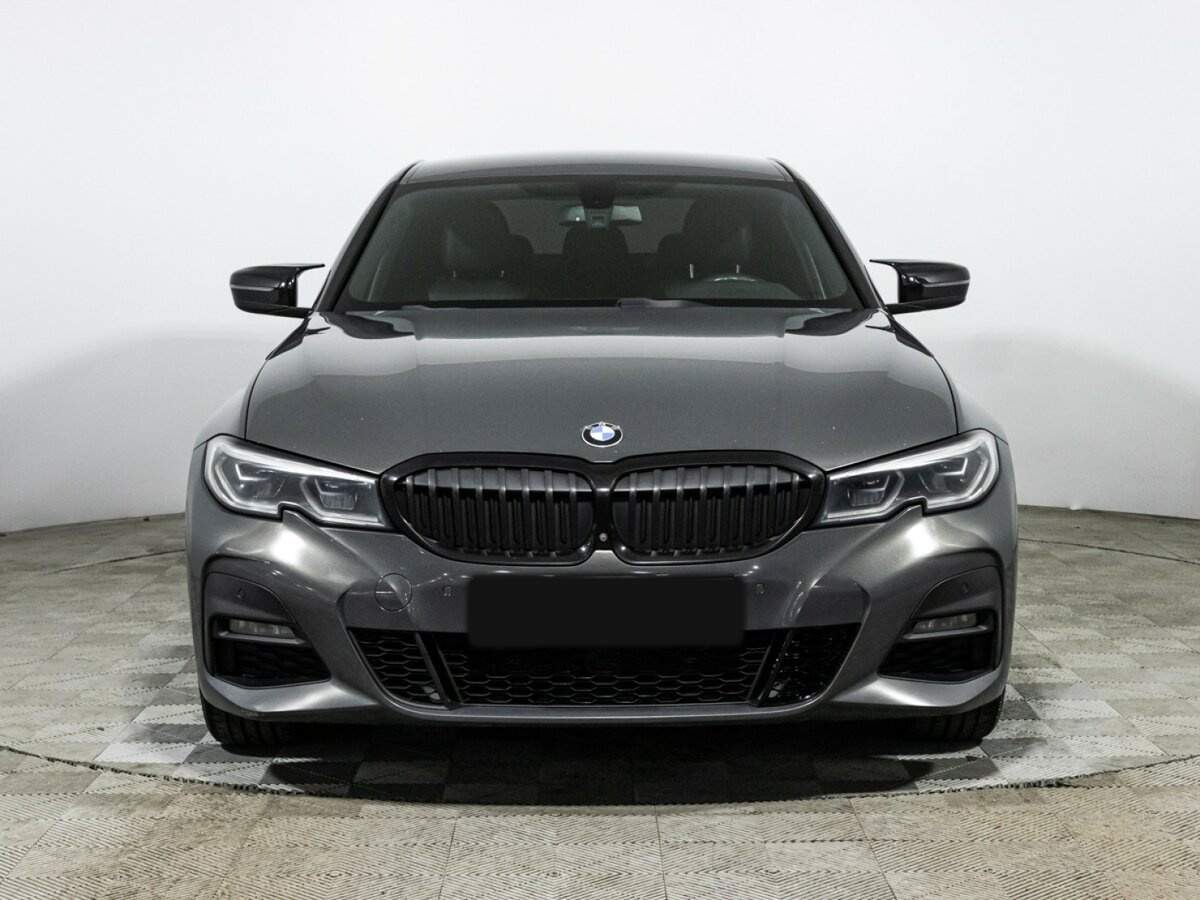 BMW 3 серии с пробегом — 2019 год. Фото: #1