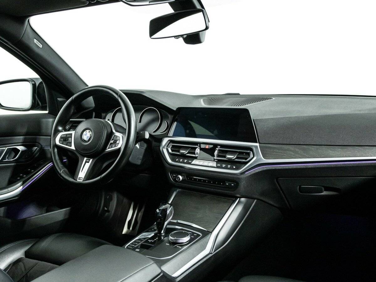 BMW 3 серии с пробегом — 2019 год. Фото: #8