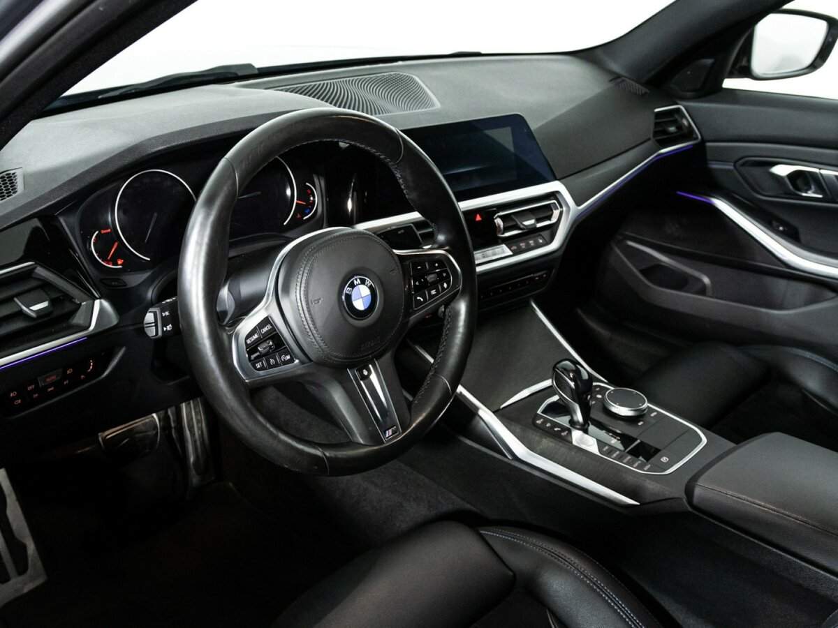 BMW 3 серии с пробегом — 2019 год. Фото: #10