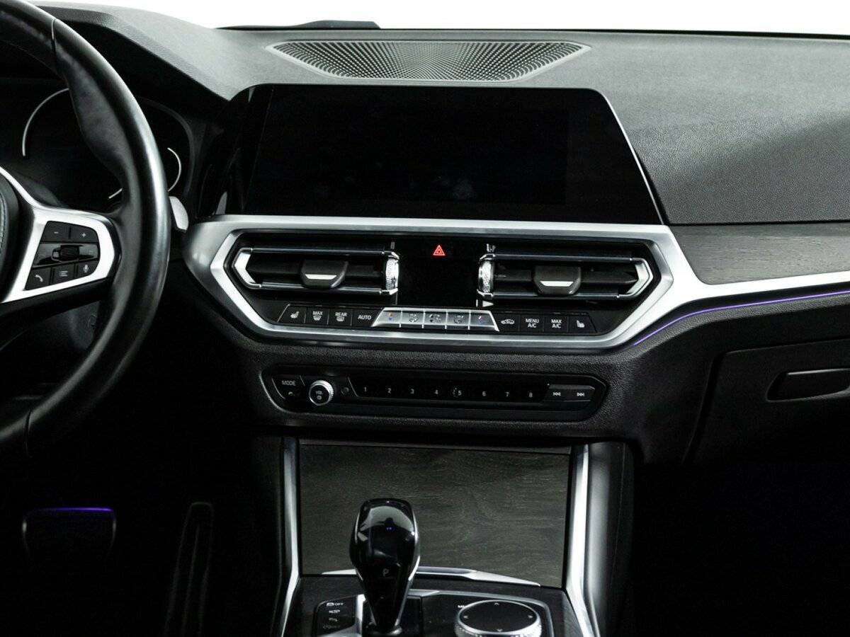 BMW 3 серии с пробегом — 2019 год. Фото: #13
