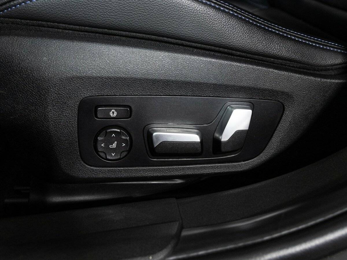 BMW 3 серии с пробегом — 2019 год. Фото: #16