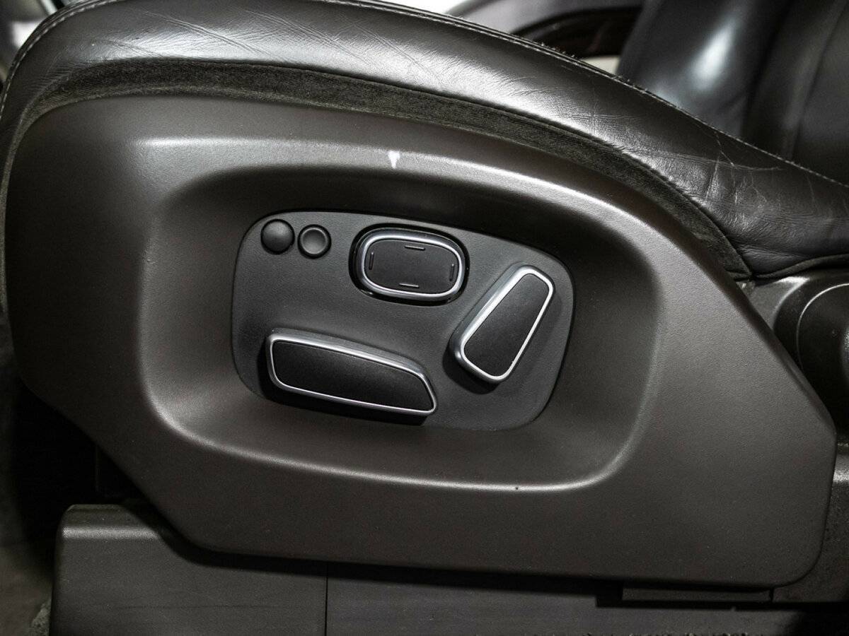 Land Rover Range Rover с пробегом — 2015 год. Фото: #15