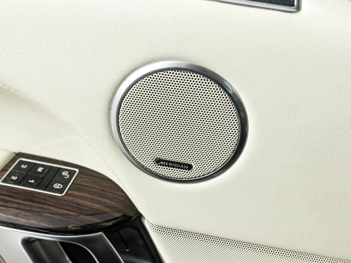 Land Rover Range Rover с пробегом — 2015 год. Фото: #17