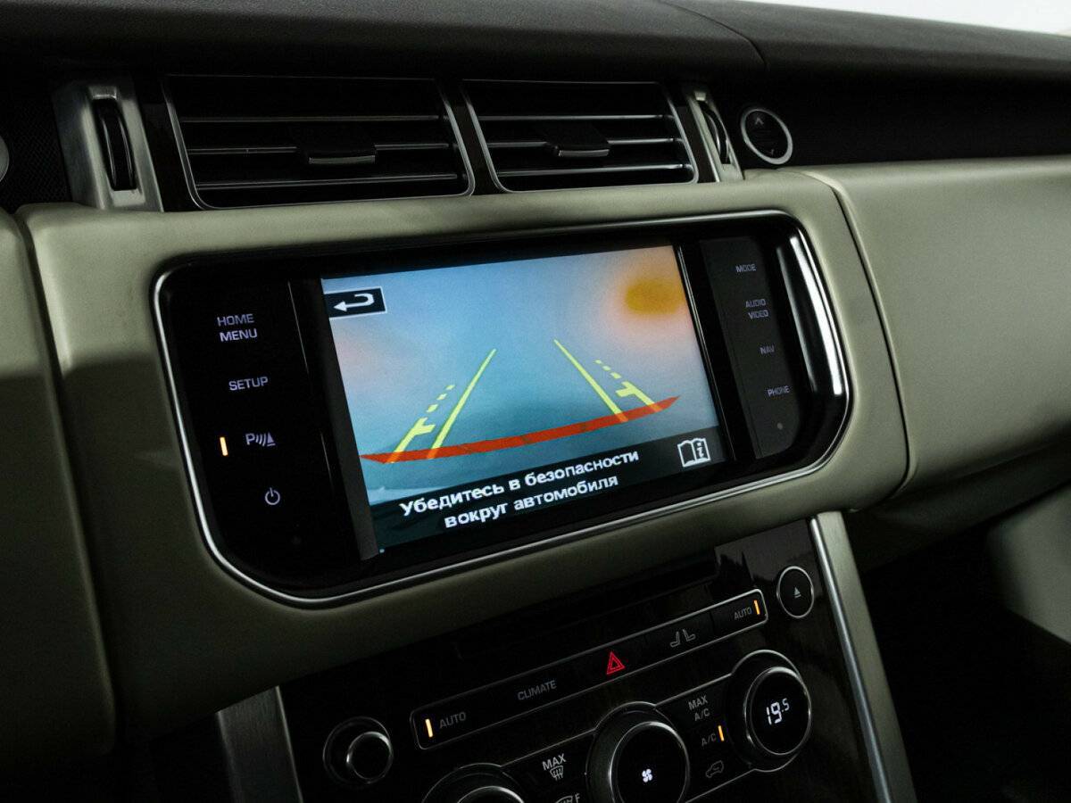 Land Rover Range Rover с пробегом — 2015 год. Фото: #19