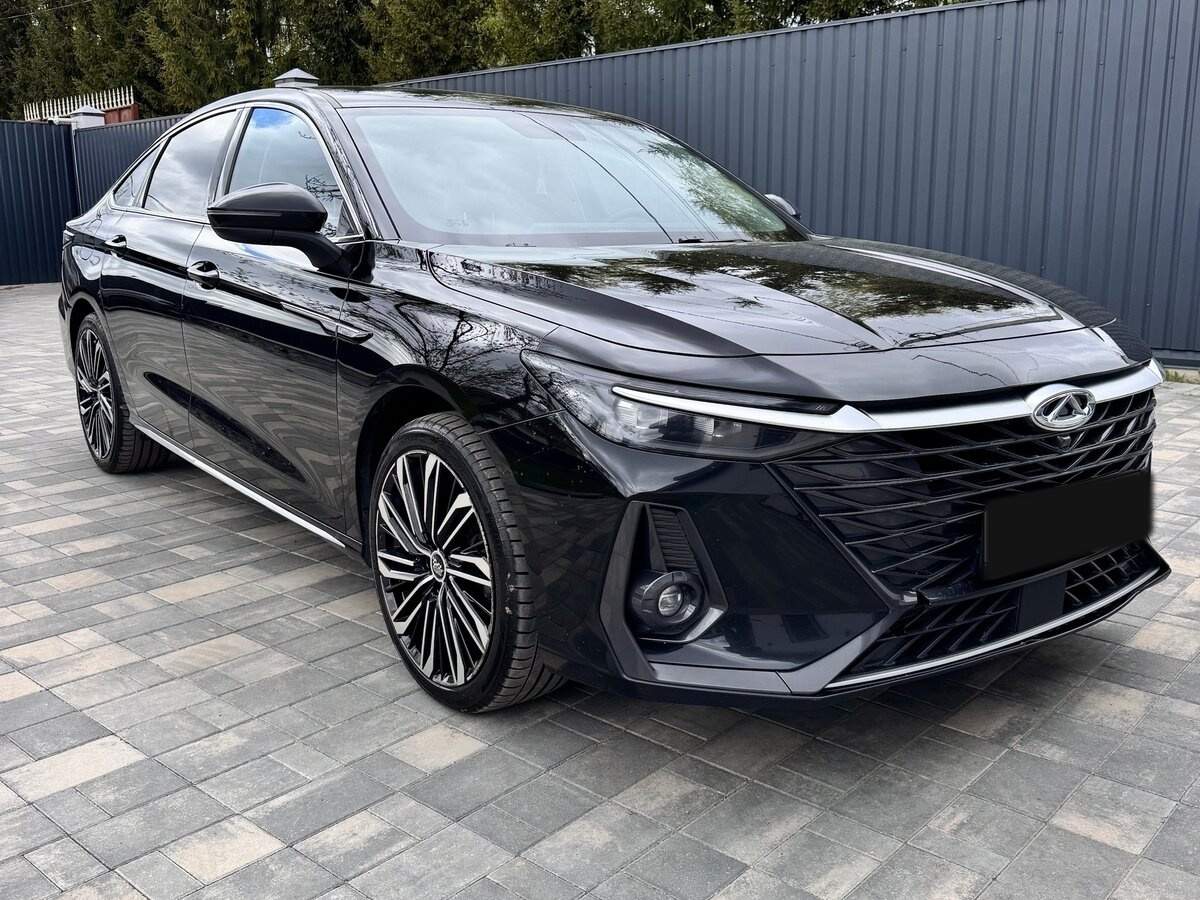 Chery Arrizo 8 с пробегом — 2024 год. Фото: #1