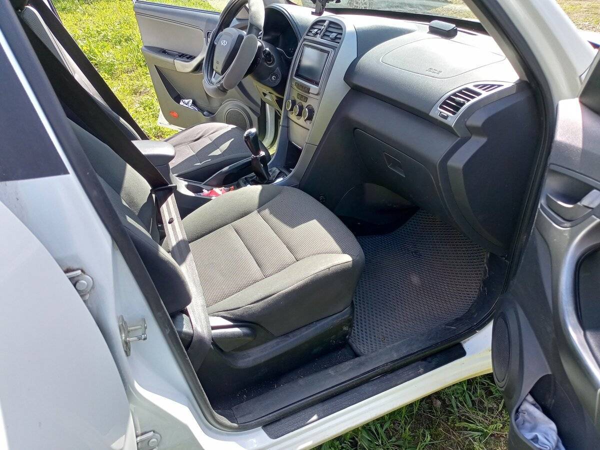 Chery Tiggo (T11) с пробегом — 2014 год. Фото: #8