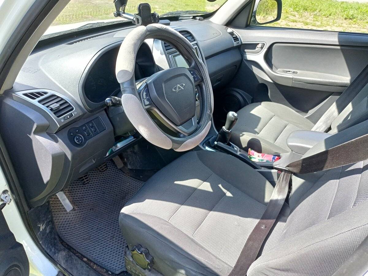 Chery Tiggo (T11) с пробегом — 2014 год. Фото: #9