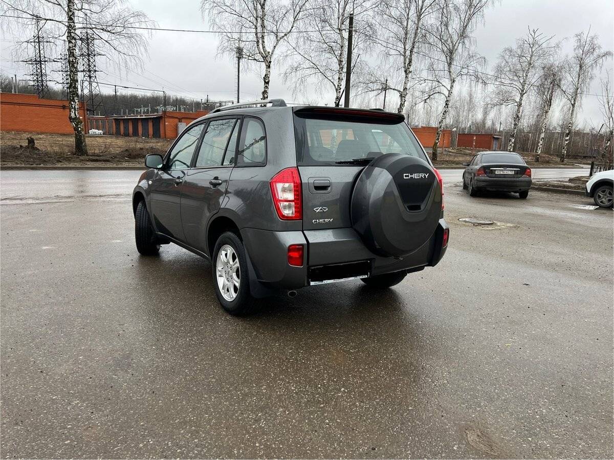 Chery Tiggo (T11) с пробегом — 2015 год. Фото: #7