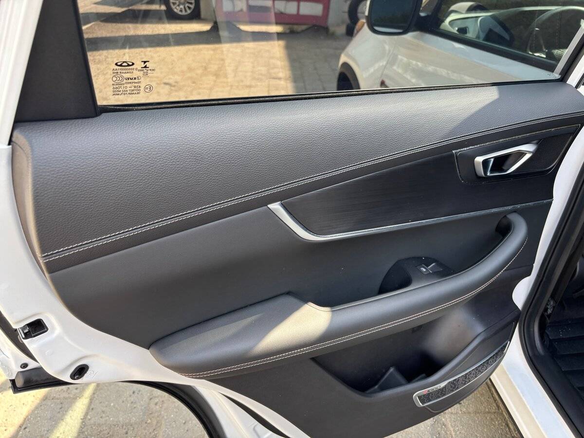 Chery Tiggo 8 с пробегом — 2021 год. Фото: #16