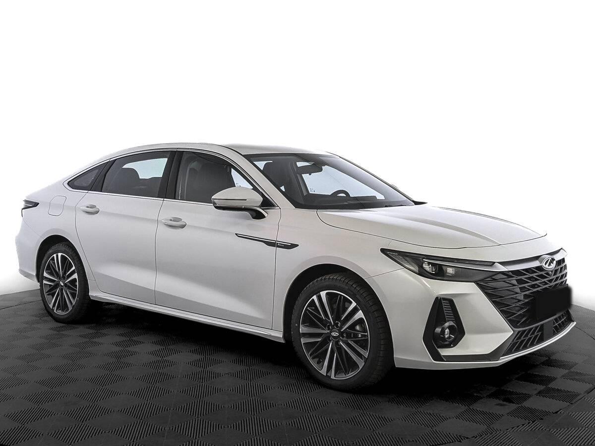 Chery Arrizo 8 с пробегом — 2024 год. Фото: #2