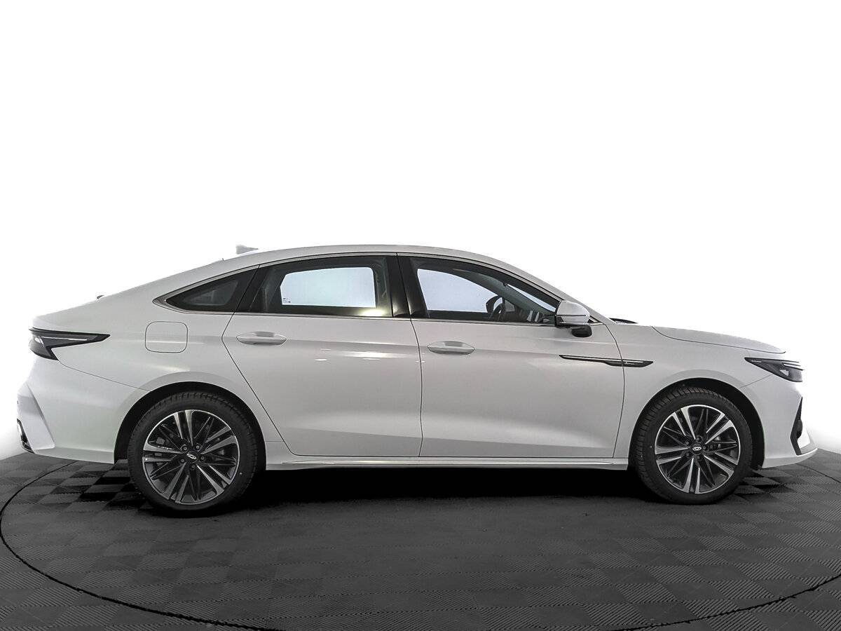 Chery Arrizo 8 с пробегом — 2024 год. Фото: #3