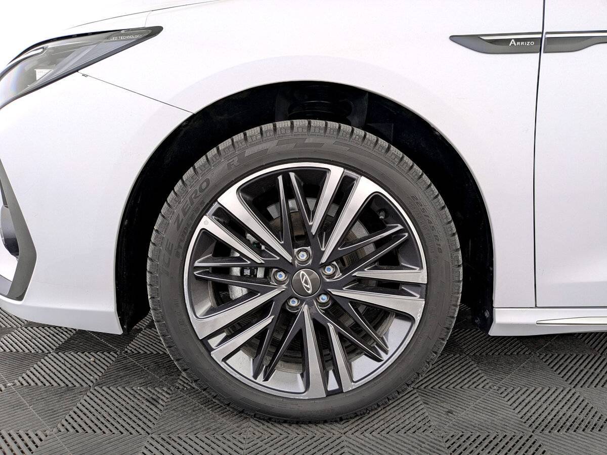 Chery Arrizo 8 с пробегом — 2024 год. Фото: #17