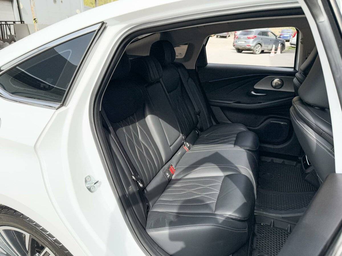 Chery Arrizo 8 с пробегом — 2023 год. Фото: #6