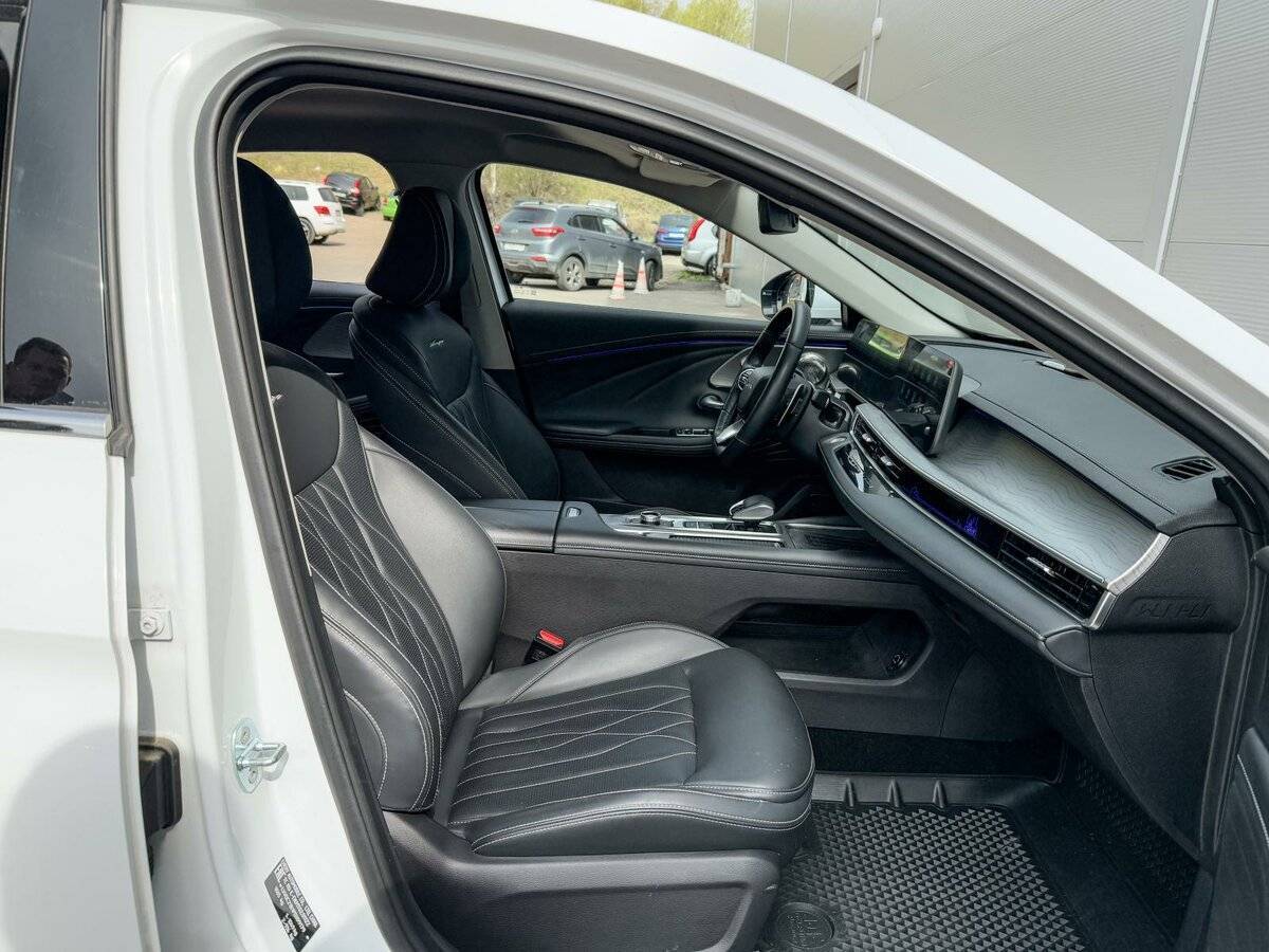 Chery Arrizo 8 с пробегом — 2023 год. Фото: #7